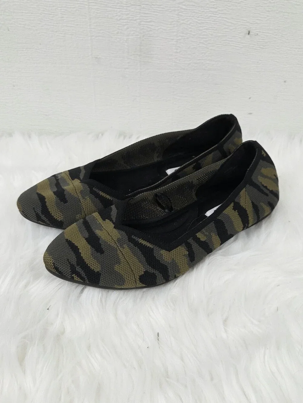 Torrid 8 Ww Extra Wide Camouflage Pointed Toe Woven Flats - Olive Camo